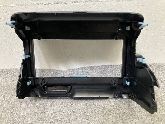 新車取り外し!N-BOX/NBOX Nボックス JF5/JF6 純正 8インチナビ パネル オーディオカバー AVパネル 77250-32R-00 素地 ホンダ(151075)