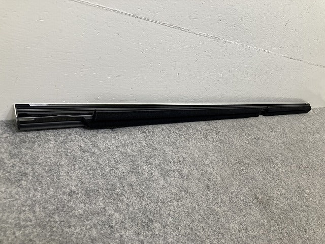 新品!Cクラス S205 純正 左 リア ドア ベルトモール ウインドウモール LH A2057306706 メッキ メルセデスベンツ(151086)