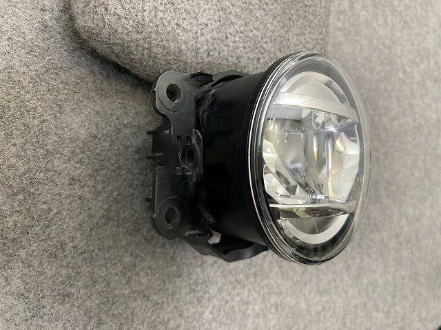 純正 フォグランプ/フォグライト LED KOITO 114-11092 ダイハツ/トヨタ/ホンダ/スバル/スズキ 汎用(151087)