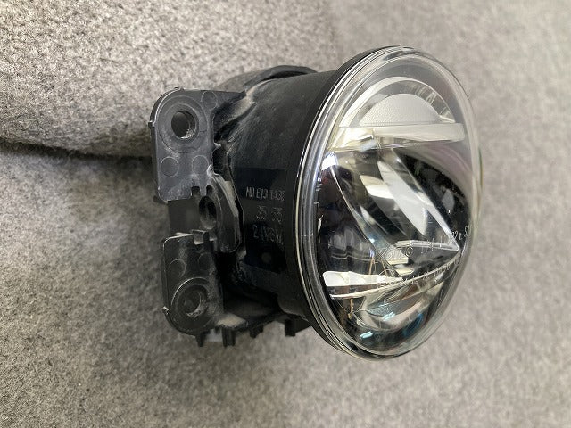 純正 フォグランプ/フォグライト LED KOITO 114-11092 ダイハツ/トヨタ/ホンダ/スバル/スズキ 汎用(151088)