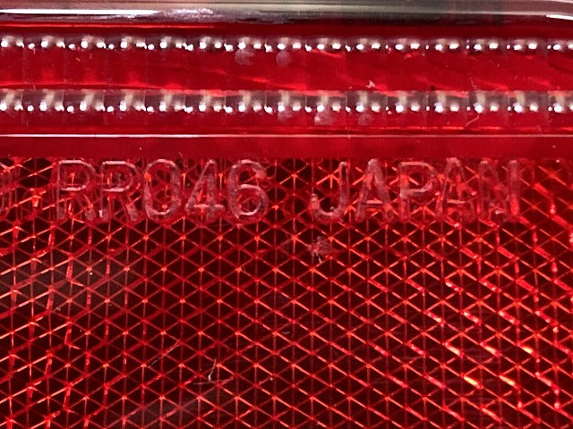 キャリイ トラック DA16T 純正 右 テールランプ/ライト/レンズ ハロゲン RH TOKAIDENSO RR046 26550-4A00M スズキ(151090)