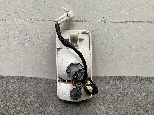 キャリイ トラック DA16T 純正 右 テールランプ/ライト/レンズ ハロゲン RH TOKAIDENSO RR046 26550-4A00M スズキ(151090)