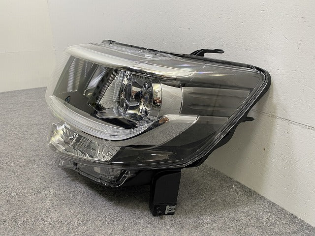 タント カスタム LA600S/LA610S 純正 後期 左 ヘッドライト/ランプ LED レベライザー 刻印XZ LH KOITO 100-51392 81185-B2070(151125)