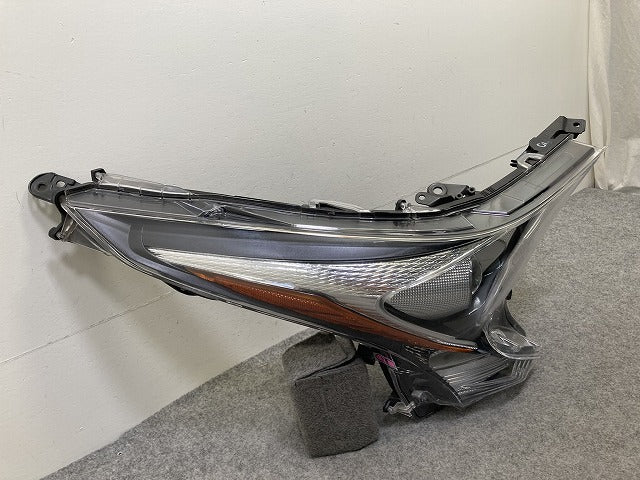 プリウス 50系 ZVW50/ZVW51/ZVW55 純正 前期 右 ヘッドライト/ランプ LED AFS無 刻印C2 RH KOITO 47-75 81145-47691 トヨタ(151155)
