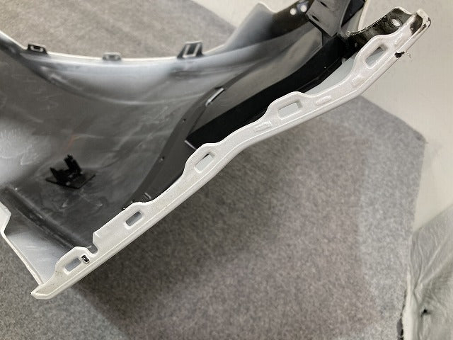 オーラ/AURA FE13/FSNE13 純正 前期 フロント バンパー Fバンパー 62022 6XL0H ピュアホワイトパール QAC 日産(151164)