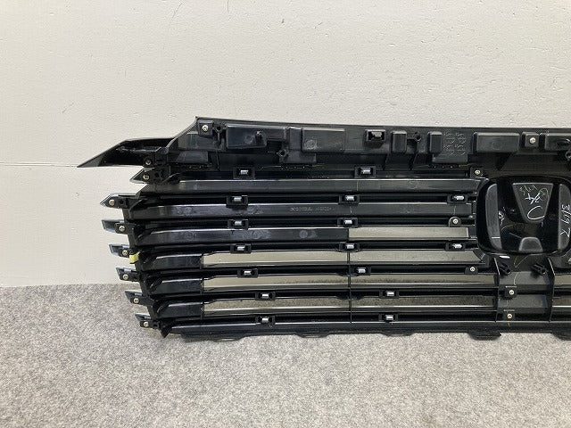新車取り外し!ヴェゼル/VEZEL e:HEV RV5/RV6 純正 フロント グリル/ラジエーターグリル ホワイト ホンダ(151183)