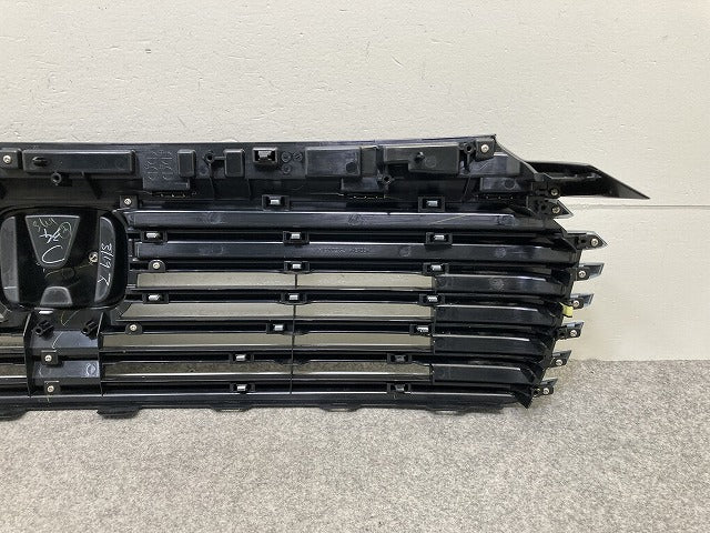 新車取り外し!ヴェゼル/VEZEL e:HEV RV5/RV6 純正 フロント グリル/ラジエーターグリル ホワイト ホンダ(151183)