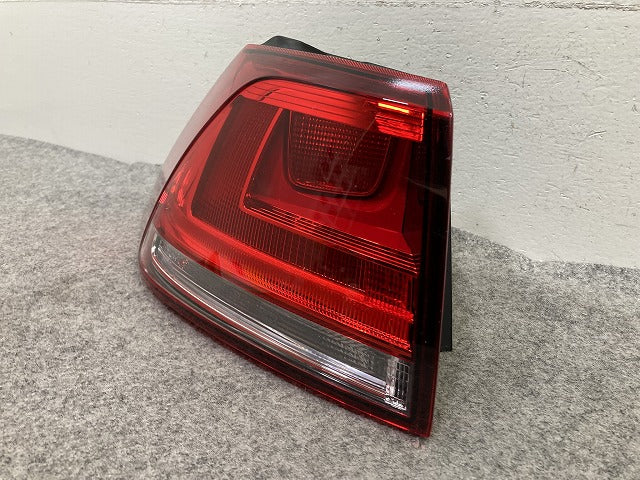 新品!ゴルフ7/GOLF VII AUCJZ 純正 左 テールランプ/ライト/レンズ ハロゲン VALEO 5G0 945 095 M 5G0945095M フォルクスワーゲン(151187)