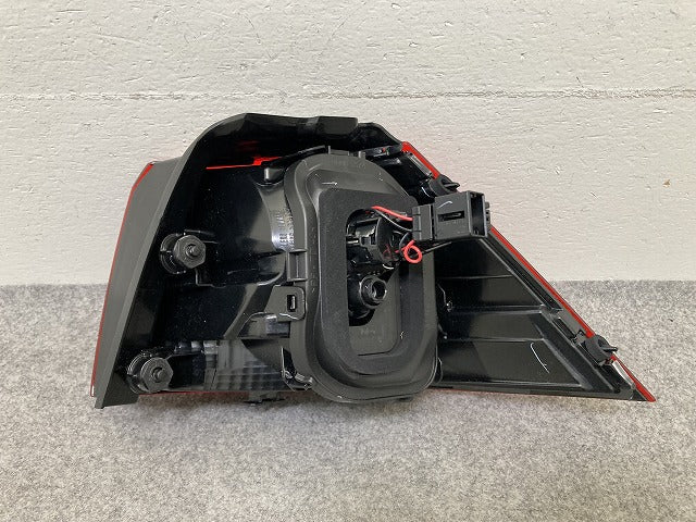 新品!ゴルフ7/GOLF VII AUCJZ 純正 左 テールランプ/ライト/レンズ ハロゲン VALEO 5G0 945 095 M 5G0945095M フォルクスワーゲン(151187)