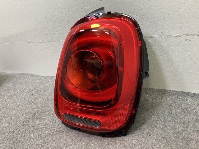 新品!F55 F56 F57 クーパー 純正 右 テールランプ/ライト/レンズ LED OLSA 03.526.000F 63217297414 MINI(151188)