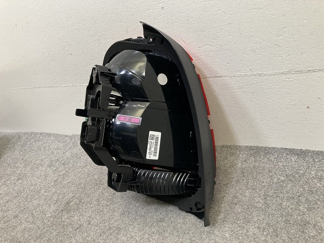 新品!F55 F56 F57 クーパー 純正 右 テールランプ/ライト/レンズ LED OLSA 03.526.000F 63217297414 MINI(151188)