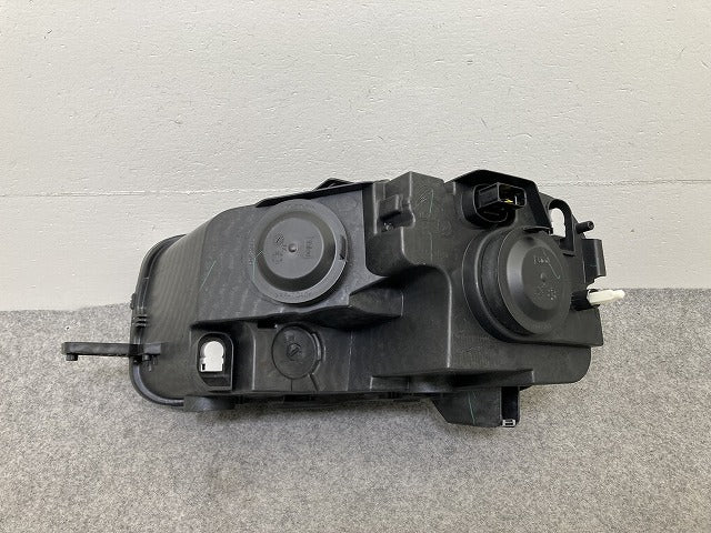 新品!ベルランゴ/BERLINGO K9CYH01 純正 右 ヘッドライト/ランプ ハロゲン RH VALEO 90173987/9816823280 シトロエン(151197)