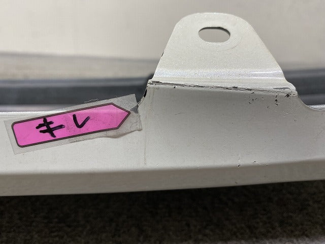 ヴォクシー/ノア 80系/ZRR80/ZRR85 ハイブリッド/ZWR80 純正 リア バンパー Rバンパー 52159-28630 ホワイトパール 070 トヨタ(151201)