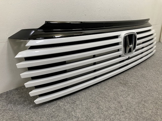 新車取り外し!ヴェゼル/VEZEL e:HEV RV5/RV6 純正 フロント グリル/ラジエーターグリル ホワイト ホンダ(151202)