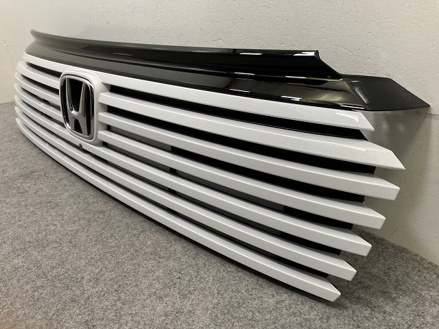 新車取り外し!ヴェゼル/VEZEL e:HEV RV5/RV6 純正 フロント グリル/ラジエーターグリル ホワイト ホンダ(151202)