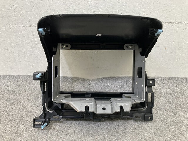 新車取り外し!N-BOX/NBOX Nボックス JF3/JF4 純正 オーディオパネル AVパネル センターパネル オーデオカバー ステー付 T82 素地(151219)