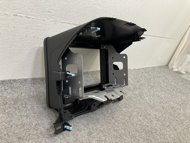 新車取り外し!N-BOX/NBOX Nボックス JF3/JF4 純正 オーディオパネル AVパネル センターパネル オーデオカバー ステー付 T82 素地(151219)