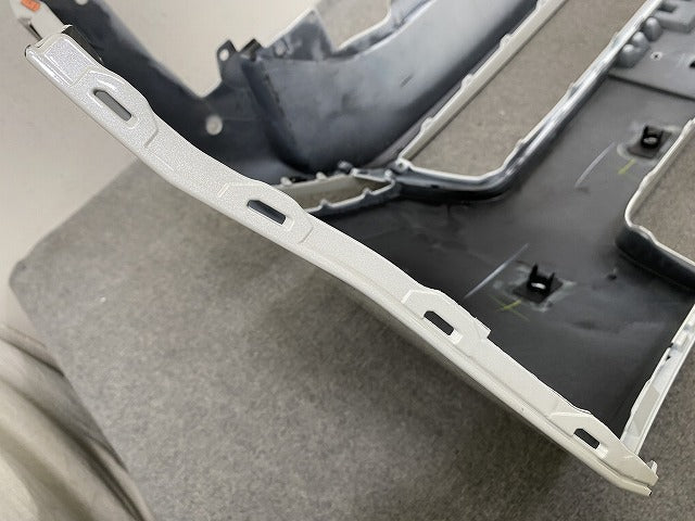 ステップワゴン スパーダ/RP6/RP7 e:HEV/RP8 純正 フロント バンパー スポイラー付 71101-3T0-J000 ホワイトパール NH609P ホンダ(151276)