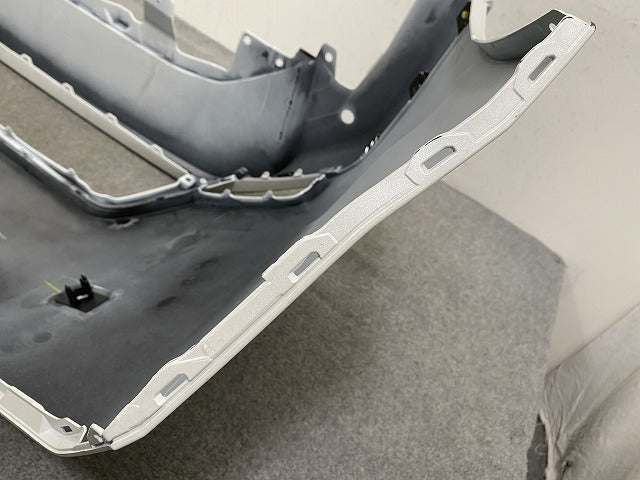ステップワゴン スパーダ/RP6/RP7 e:HEV/RP8 純正 フロント バンパー スポイラー付 71101-3T0-J000 ホワイトパール NH609P ホンダ(151276)