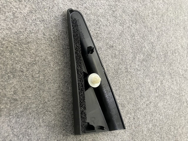 スペーシア カスタム MK53S 純正 右 フロント ドア内張り/トリム 84751-79R0 素地 スズキ(151329)
