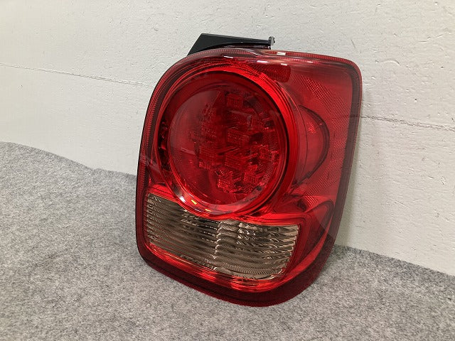 ムーヴ キャンバス/キャンパス LA800S/LA810S 純正 右 テールランプ/ライト/レンズ LED RH TOKAIDENSO 20521 81551-B2390 ダイハツ(151357)