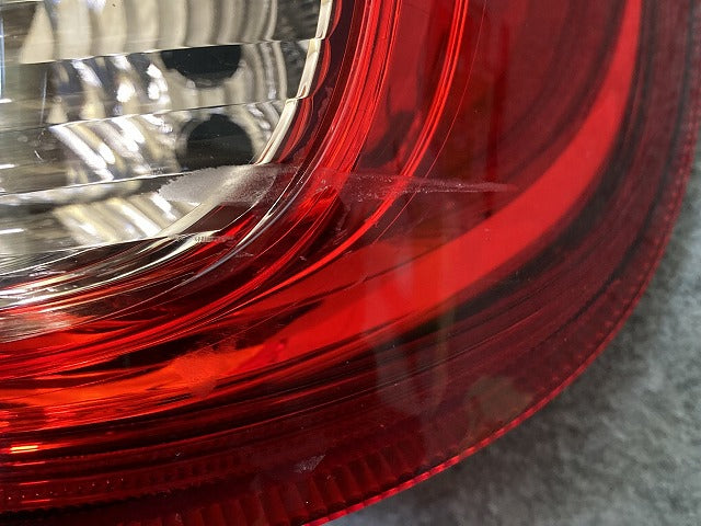 ムーヴ キャンバス/キャンパス LA800S/LA810S 純正 右 テールランプ/ライト/レンズ LED RH TOKAIDENSO 20521 81551-B2390 ダイハツ(151357)