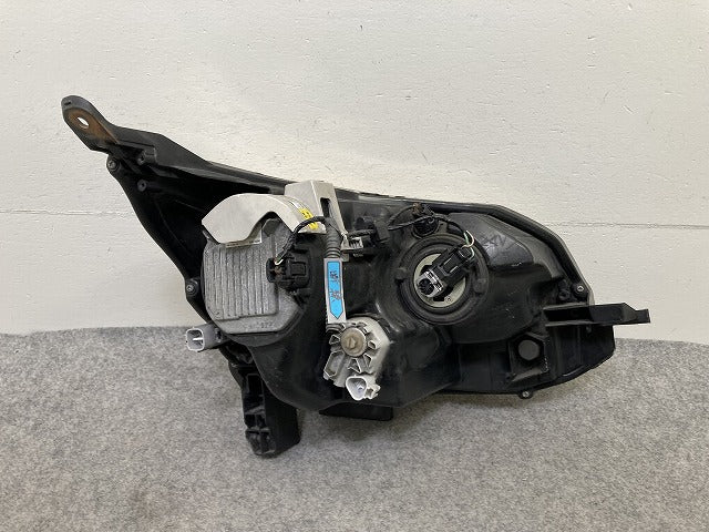 ムーヴ カスタム LA100S/LA110S 純正 前期 左 ヘッドライト/ランプ キセノン HID レベライザー バラスト KOITO 100-51060 ダイハツ(151359)