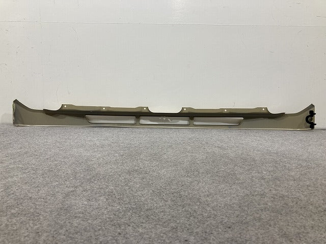 ランドクルーザー/ランクル 70系 GDJ76W 再再販 純正 フロント パネル グリル下パネル ガーニッシュ ベージュ 4E9 トヨタ(151362)