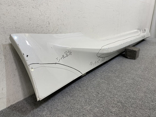 BRZ ZD8 GR86 ZN8 純正 右 サイドステップ/サイドスカート RH C190100410 クリスタルホワイトパール K1X スバル(151368)
