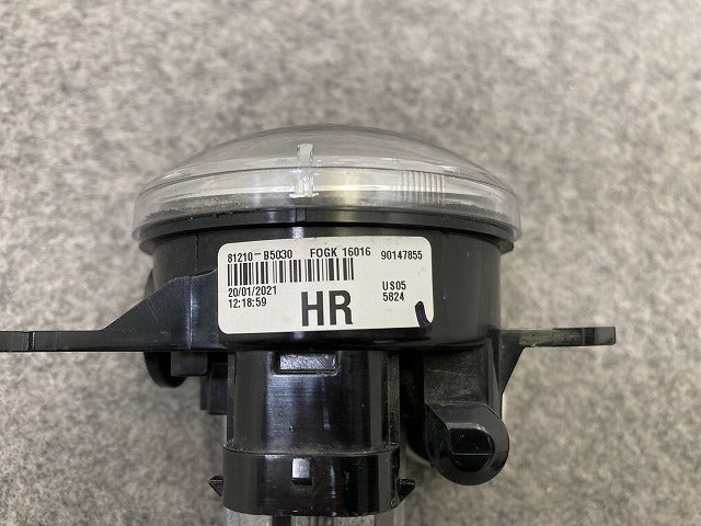 タント LA650S/LA660S 純正 右 フォグランプ/フォグライト LED 81210-B5030 ダイハツ(151441)