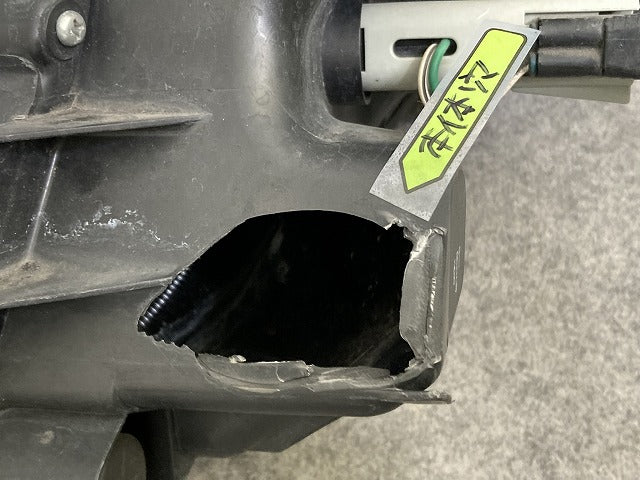 ジャンク!ランドクルーザー/ランクル TRJ150W 純正 中期 右 ヘッドライト/ランプ ハロゲン レベライザー 刻印P RH KOITO 60-201(151449)
