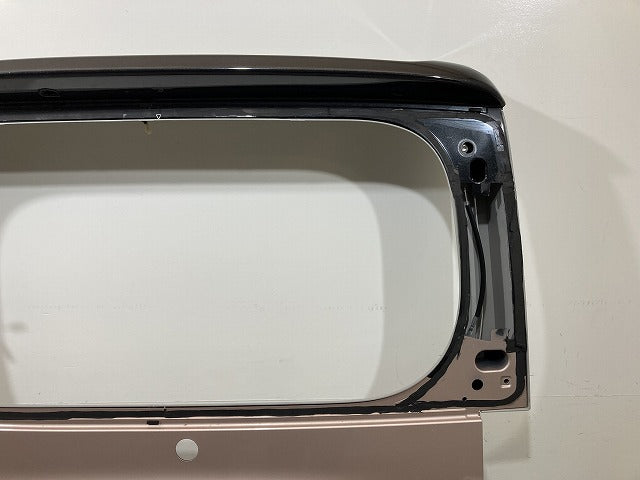 タント LA600S/LA610S 純正 リアゲート/バックドア/リアハッチ 内張り 67149-B2380 ライトローズマイカメタリックII T29 ダイハツ(151472)