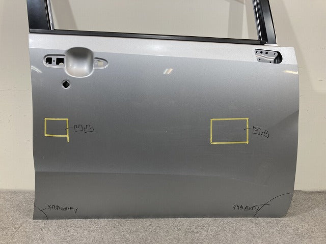 ムーヴ LA150S 純正 右 フロント ドア バイザー付 ブライトシルバーメタリック S28 ダイハツ(151475)