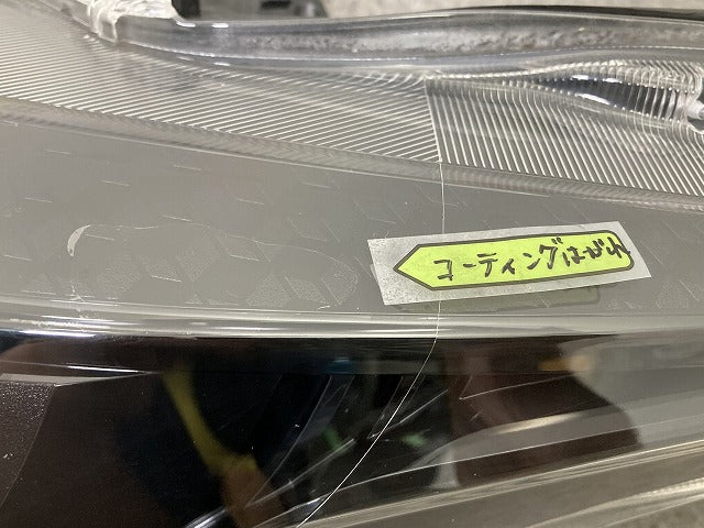 ヤリス KSP210/MXPA10/MXPA15/MXPH10/MXPH15 純正 左 ヘッドライト/ランプ レベライザーハロゲン 刻印A5 LH KOITO K0-1 トヨタ(151495)