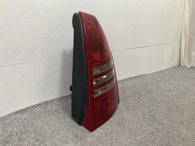 300C 2004-2010 純正 右 テールランプ/ライト/レンズ ハロゲン RH A001 58622 E レッド ソリッド クライスラー(151499)