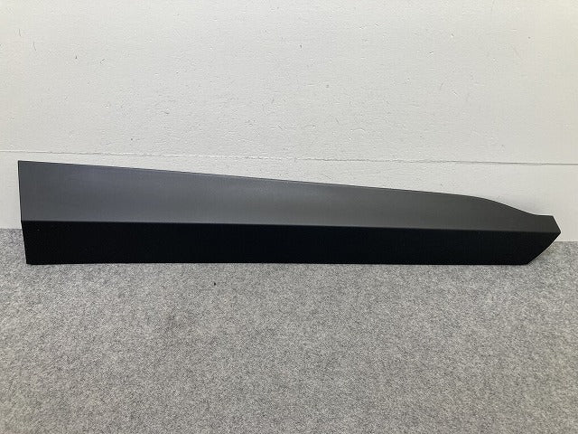 新車取り外し!ヤリスクロス MXPB10/MXPB15/MXPJ10/MXPJ15 純正 左右 フロント ドア モール/プロテクター 75073-52030/75074-52030(151515)