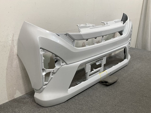ムーヴ LA850S LA860S 純正 フロント バンパー Fバンパー 52119-B2G60 シャイニングホワイトパール W25 ダイハツ(151516)