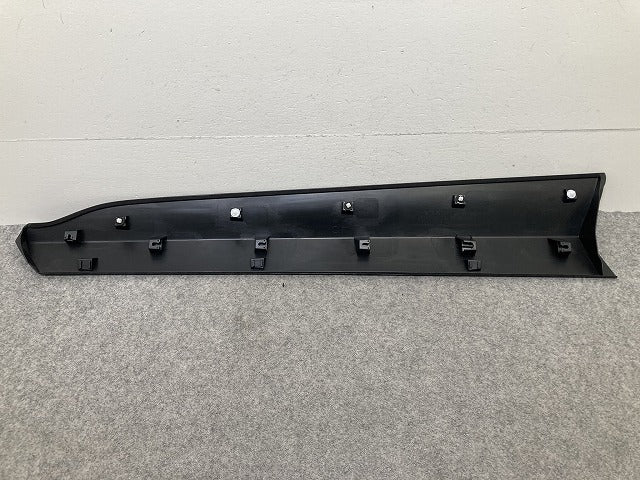 新車取り外し!ヤリスクロス MXPB10/MXPB15/MXPJ10/MXPJ15 純正 左右 フロント ドア モール/プロテクター 75073-52030/75074-52030(151519)