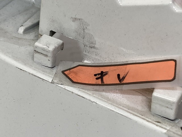 タント LA600S/LA610S 純正 右 フロント フェンダー RH 53811-B2661 ホワイト W09 ダイハツ(151522)
