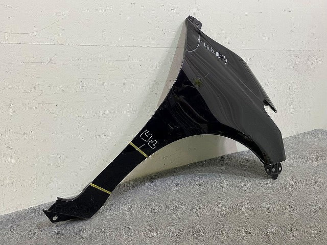 シエンタ 170系/NSP170G/NCP175G 純正 右 フロント フェンダー クールボルドーガラスフレーク 3T9 トヨタ(151526)