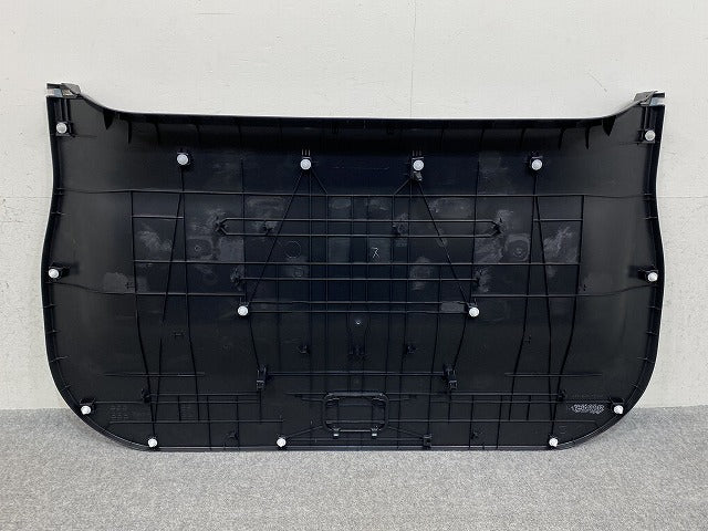 ヴォクシー/ノア 90系/ZWR90W/ZWR95W/MZRA90W/MZRA95W 純正 バックドア トリム リアゲート 内張り 67750-V1010 素地 トヨタ(151528)