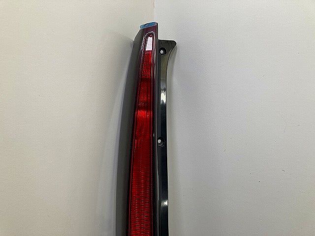 ムーヴ カスタム L175S/L185S 純正 前期 左 テールランプ/ライト/レンズ ハロゲン LH ICHIKOH D050  ダイハツ(151535)