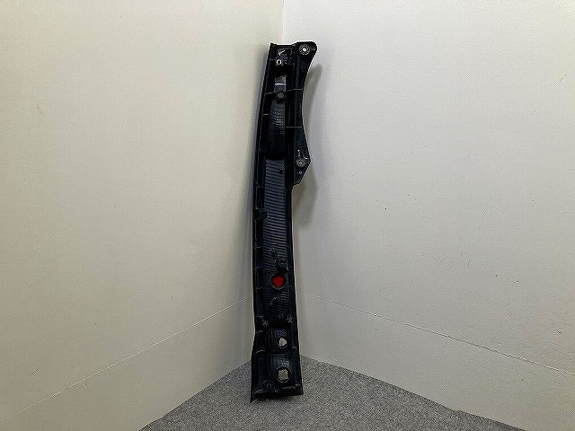 ムーヴ カスタム L175S/L185S 純正 前期 右 テールランプ/ライト/レンズ ハロゲン RH ICHIKOH D050 ダイハツ(151536)