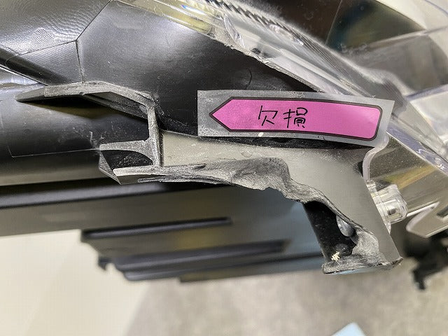 ライズ A200A/A210A/A201A/A202A 純正 右 ヘッドライト/ランプ LED レベライザー RH ICHIKOH 1991 トヨタ(151557)