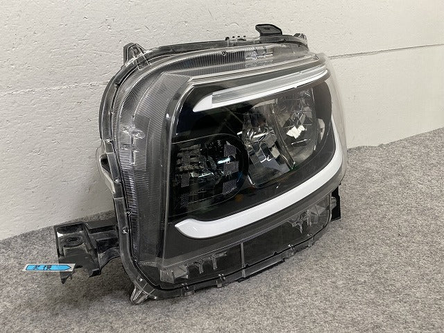 タント LA650S/LA660S 純正 左 ヘッドライト/ランプ LED レベライザー 刻印01 KOITO 100-69074 ダイハツ(151559)