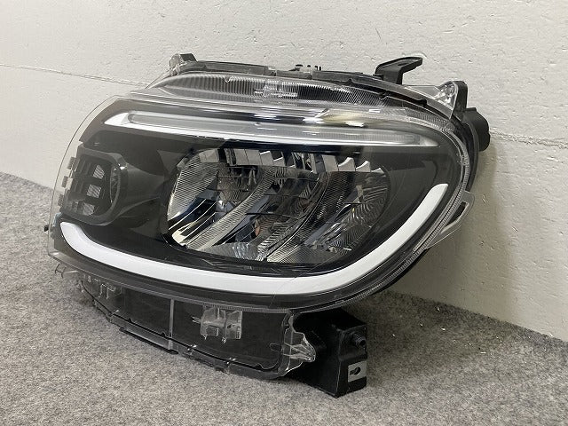 タント LA650S/LA660S 純正 左 ヘッドライト/ランプ LED レベライザー 刻印01 KOITO 100-69074 ダイハツ(151559)
