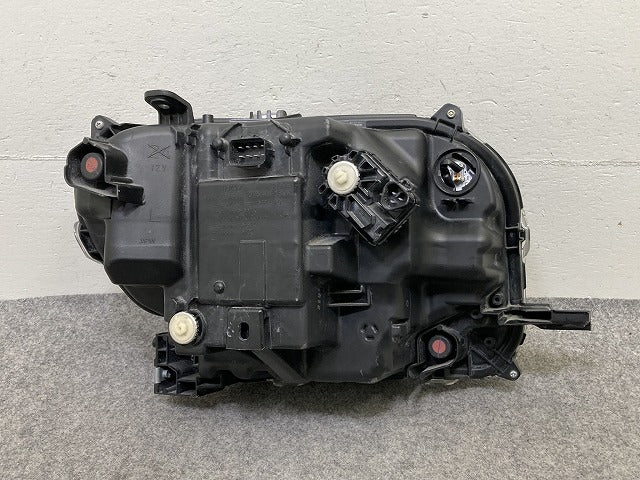 タント LA650S/LA660S 純正 左 ヘッドライト/ランプ LED レベライザー 刻印01 KOITO 100-69074 ダイハツ(151559)