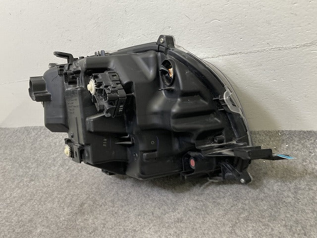 タント LA650S/LA660S 純正 左 ヘッドライト/ランプ LED レベライザー 刻印01 KOITO 100-69074 ダイハツ(151559)