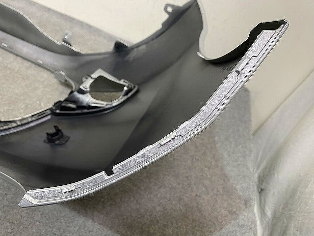 アクア/AQUA MXPK10/MXPK11/MXPK15/MXPK16 純正 フロント バンパー 52119-52D30/40/50 シルバー メタリック トヨタ(151574)