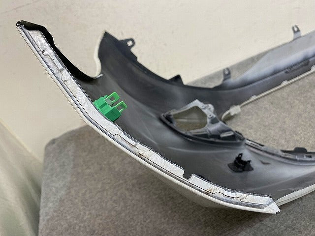 アクア/AQUA MXPK10/MXPK11/MXPK15/MXPK16 純正 フロント バンパー 52119-52D30/40/50 プラチナホワイトパールマイカ 089 トヨタ(151579)